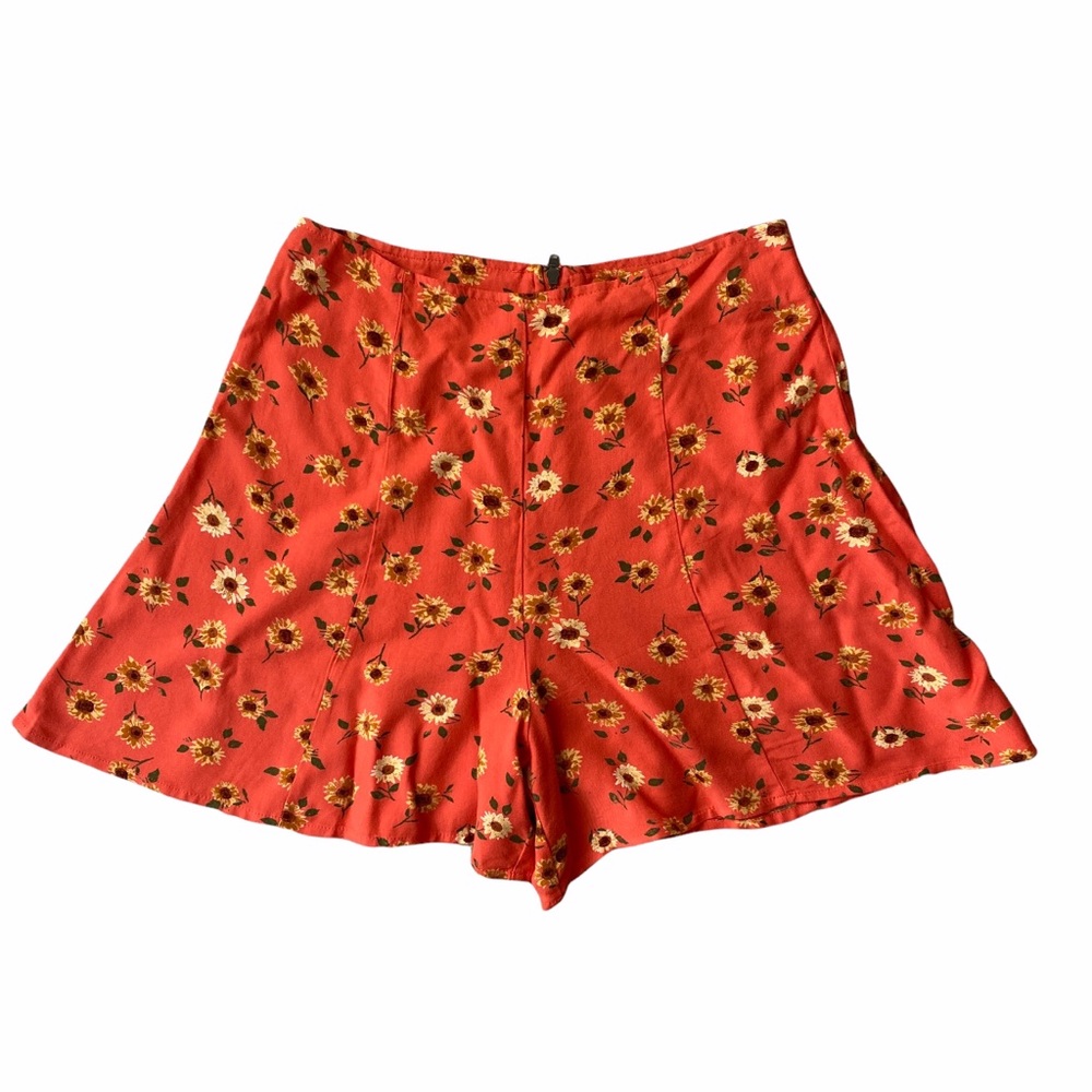 Kimchi Blue Urban Outfitters Orange High Waist Sunflower Shorts Size 4